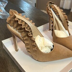 Brand new good American high heels size 7 1/2